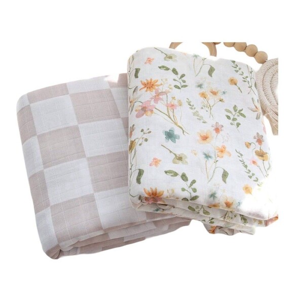 Baby Swaddle Set in Gram’s Garden & Dusty Checkered - Picture 2 of 4